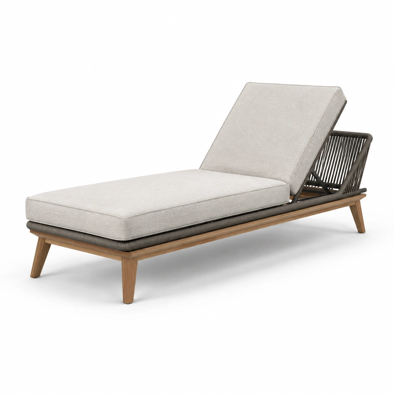 Tumbona de madera y cuerda con cojín beige